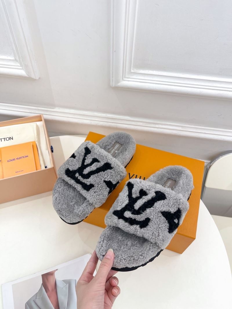 Louis Vuitton Slippers